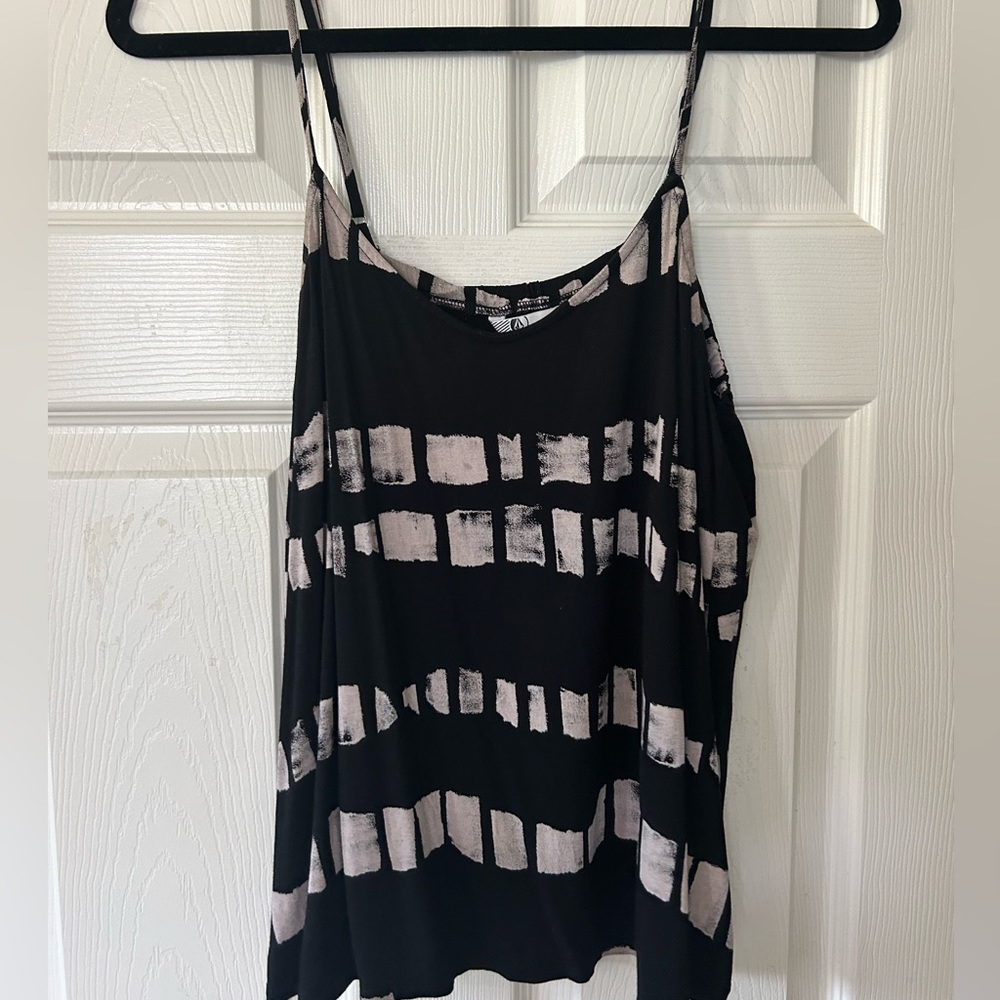 Volcom tank top